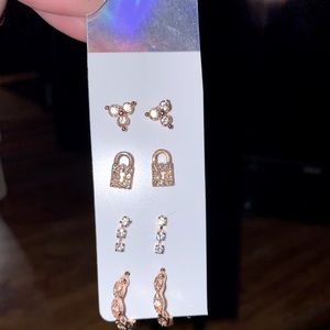SET OF 4 EARRINGS